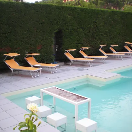 Otel Ute 3*