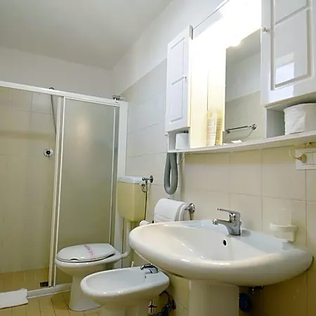 Hotel Ute 3*