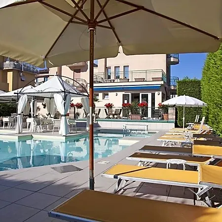 Ute Hotel 3*