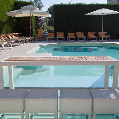 ウテ ホテル リド・ディ・イエゾロ