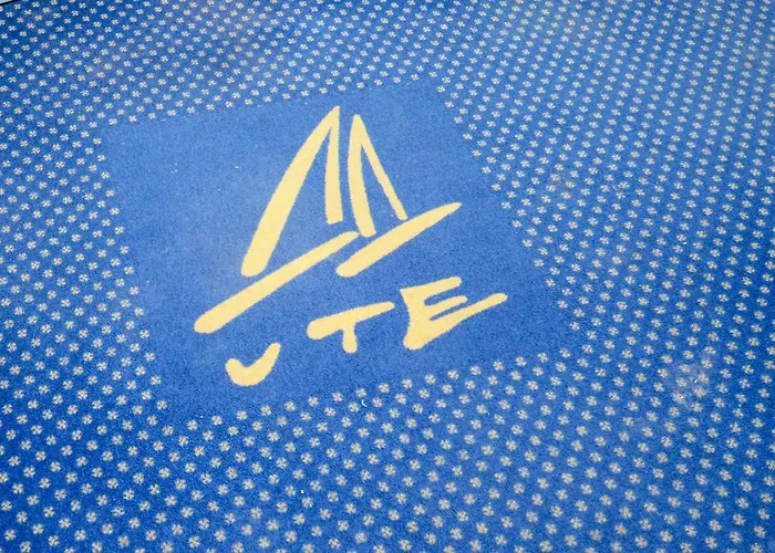 Ute فندق